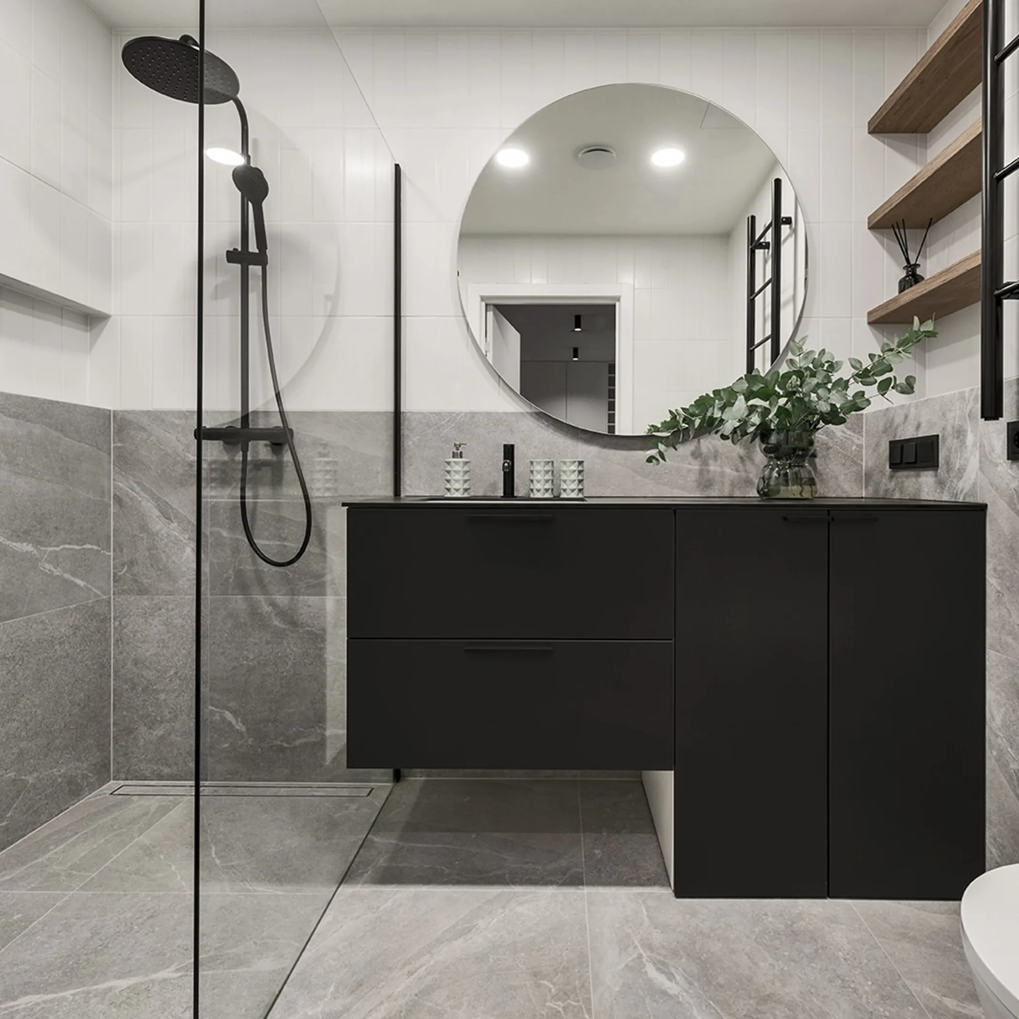 shower station and bathroom wet area