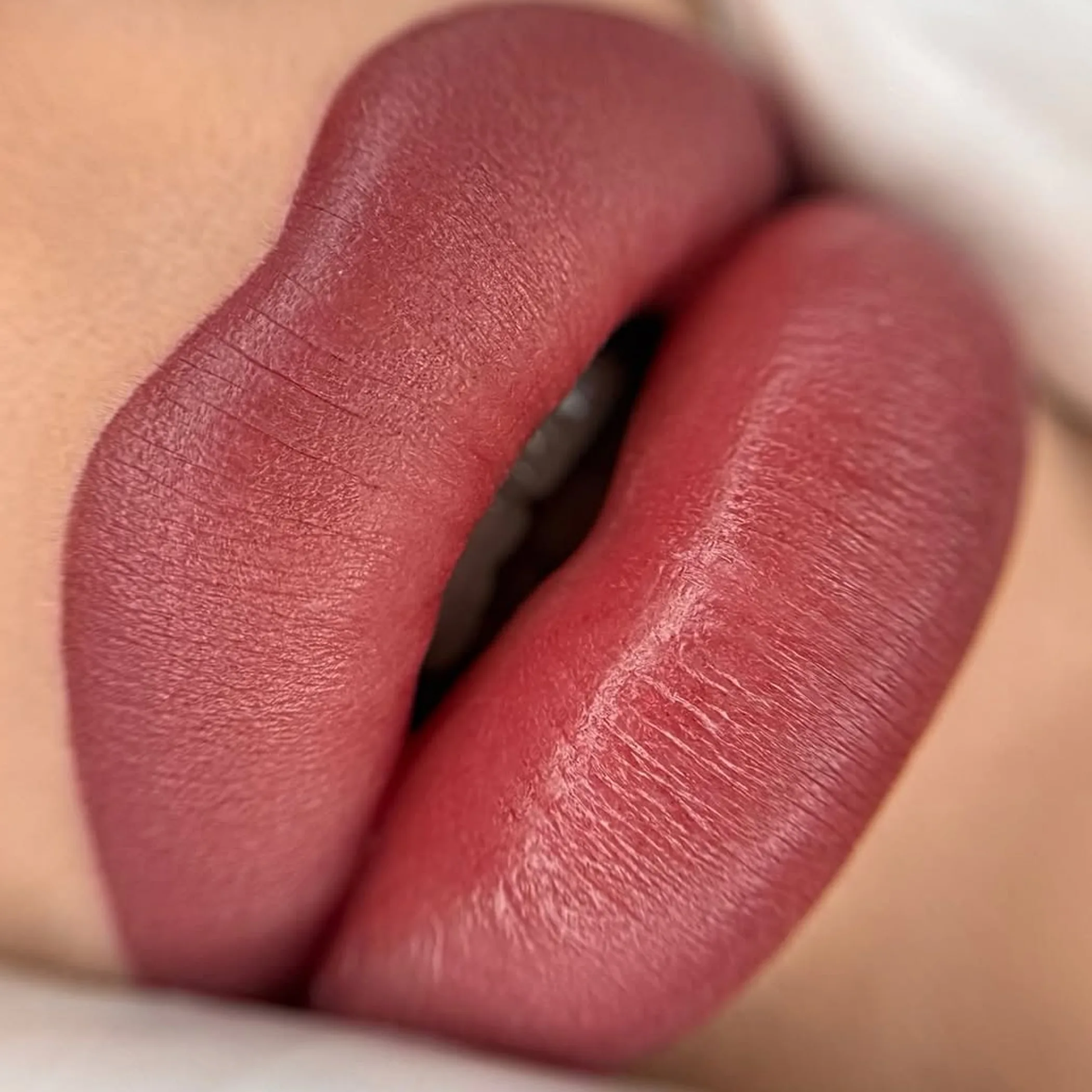 lip blush permanent makeup procedure